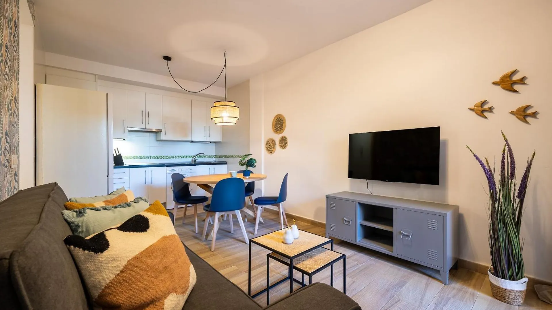 Chill-Out # Playa A 8Min # Netflix # Relax # Apartamento Vera Apartment